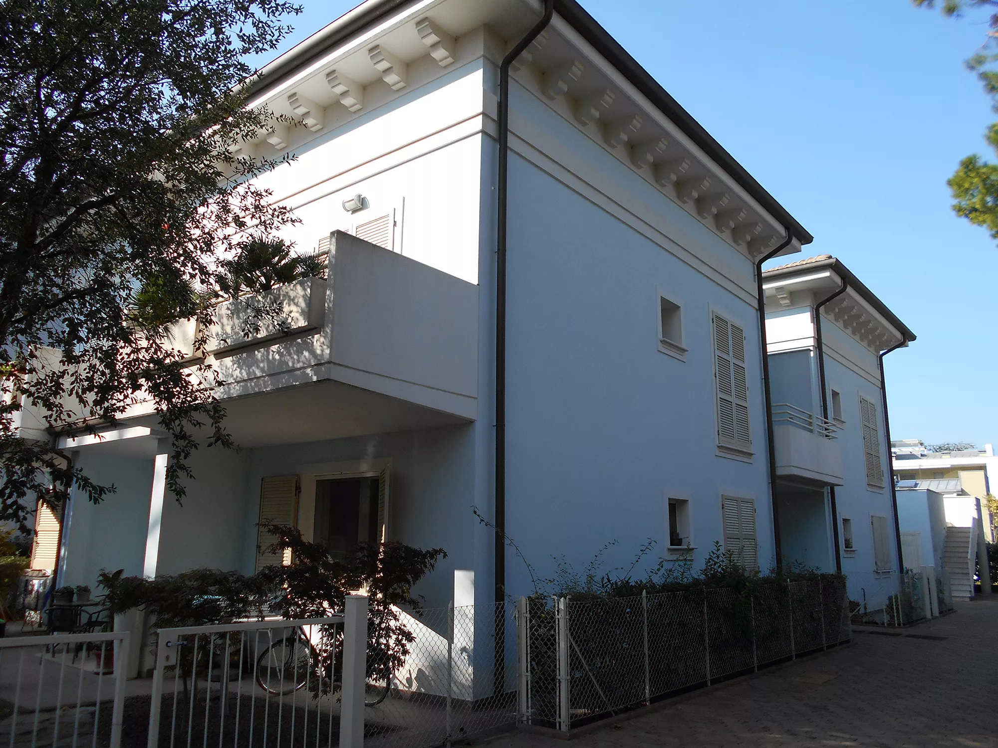 2010-som-residenza-viale-pascoli-cesenatico